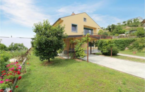 Gorgeous Apartment In Koper With Kitchen